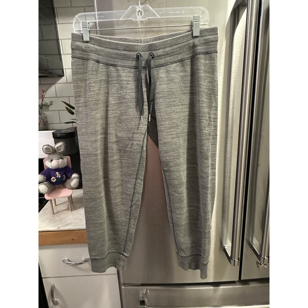 Lululemon‎ Cropped Lounge Pant Gray Distressed Sz6 Exercise Yoga Hike Athleisure